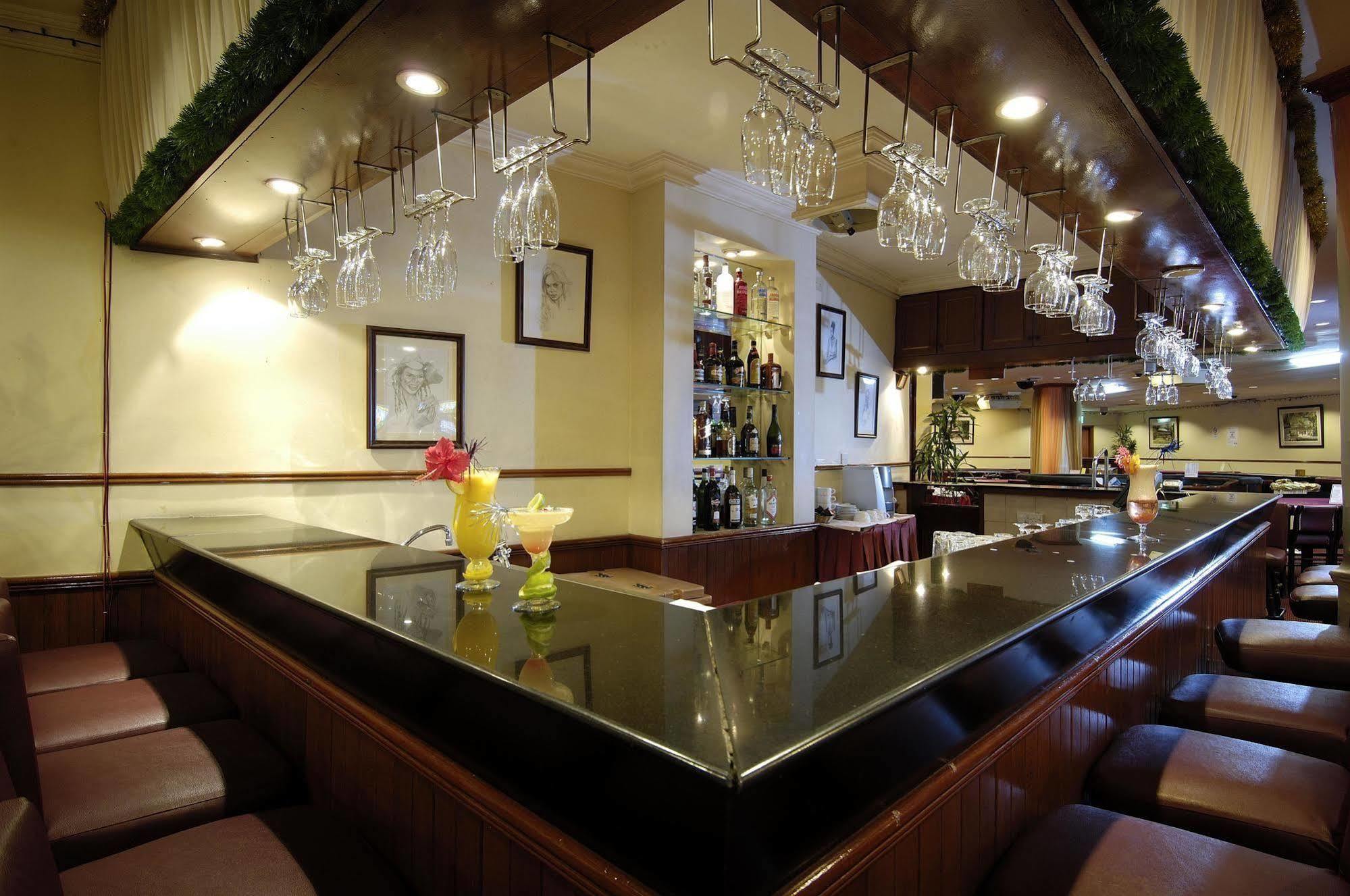 Berjaya Bay & Casino 4*